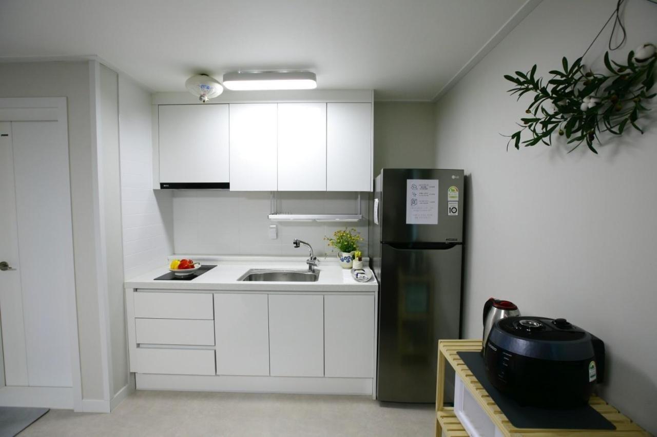 Damyang Thirasia Pension מראה חיצוני תמונה