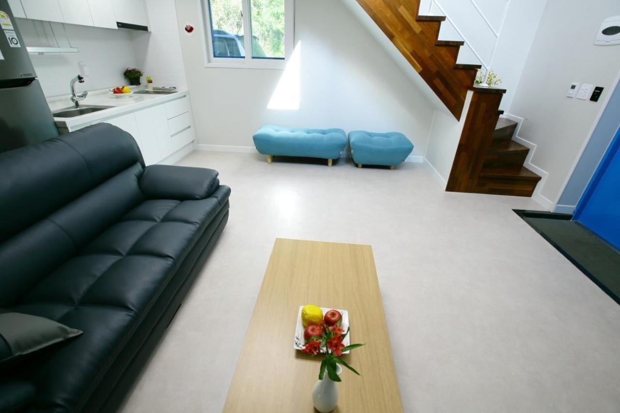 Damyang Thirasia Pension מראה חיצוני תמונה